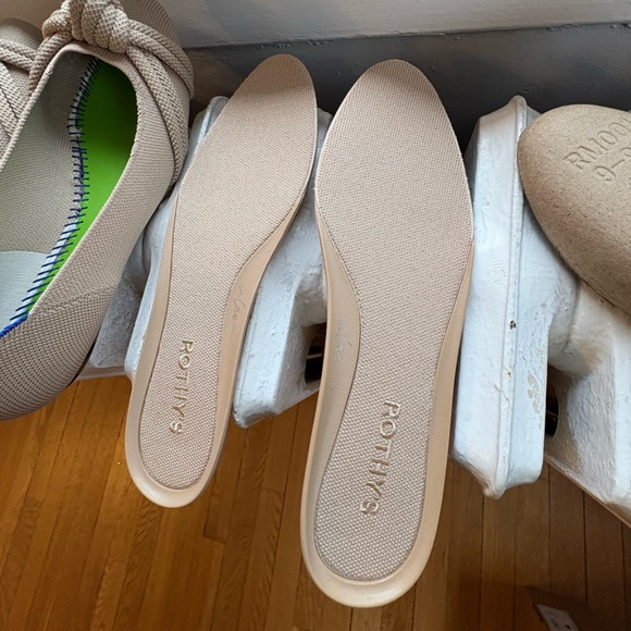 Rothy's Knot Flat in Ecru. Size 8.5. NWT - Picture 8 of 10